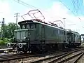 E 44 002 + E 44 046 bei einer Fahrzeugparade