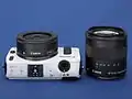 Canon EOS M mit 22 mm Pancake-Objektiv und 18–55 mm Standard-Zoomobjektiv