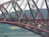 Ein Güterzug in der Brücke