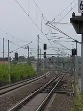 EW 60-16000/​6100-1:40,15 (Klo­tho­iden­wei­che) in Bit­ter­feld, zurzeit größ­te Wei­che Deutsch­lands (in Betrieb seit 1998)