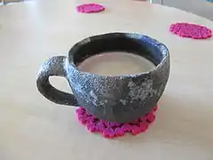Moderne Tasse