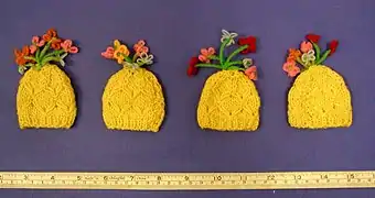 Set von gestrickten Eierwärmern (Neuseeland, 1950er/1960er Jahre)