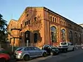 Ehemaliges Heizhaus des dem Bahnhof am nächsten gelegenen ehemaligen Betriebswerkes