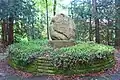 Der sogenannte Heldengedenkstein
