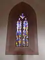 Gotisches Maßwerkfenster in der Taufkapelle des Turms
