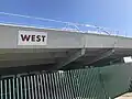 Der Haupteingang West des Sportpark Nords