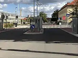 Eingangsbereich der Löberfeldkaserne in Erfurt.