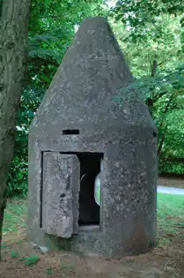 Zelle mit spitzem Dach, in Braunsdorf am Oder-Spree-Kanal