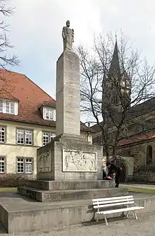 Ärztedenkmal in Eisenach für die im Ersten Weltkrieg gefallenen deutschen Ärzte (Bild von 2010), 1926