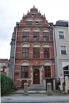 Beispiel einer versteckten Kirche außerhalb der Niederlande, hier die frühere Mennonitenkirche in Elbing
