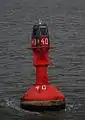 Die Elbtonne 40 auf Backbord (System A)