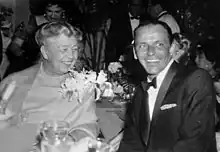 Frank Sinatra mit Eleanor Roosevelt