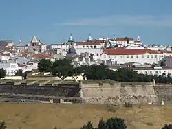 Blick von der Zitadelle auf den historischen Ortskern von Elvas