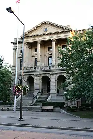 Altes Lorain County Courthouse in Elyria, gelistet im NRHP mit der Nr. 75001463