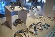Verschiedene Oorijzer im Zuiderzeemuseum