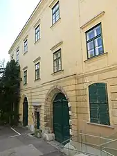 Schloss Ober St. Veit Portal