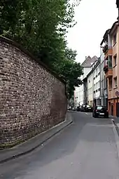 Umfassungsmauer Nordseite „Altengrabengässchen“