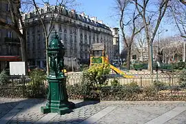 Square Eugène Thomas.