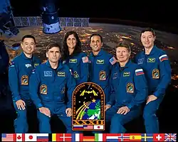 v. l. n. r.: Akihiko Hoshide, Juri Malentschenko, Sunita Williams, Joseph Acaba, Gennadi Padalka und Sergei Rewin