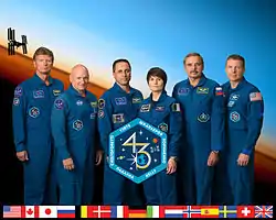v. l. n. r.: Gennadi Padalka, Scott Kelly, Anton Schkaplerow, Samantha Cristoforetti, Michail Kornijenko und Terry Virts