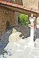 Abbaye Saint-Martin du Canigou, Grabstätten Guifred, Überdachung