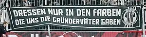 Protesttransparent der Initiative Schwarz-Weiß