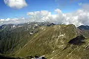 Das Făgăraș-Gebirge ist mit fünf Bergen über 2500&nbsp;m (darunter auch der Moldoveanu) die am höchsten gelegene Region Rumäniens.
