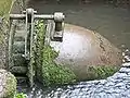 Normalerweise überflutetes Turbinenbecken mit Francis-Turbine