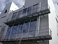 Dekonstruktivismus: Feuerverzinkte Balkone der Erweiterung der Kunstakademie München