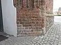 Fieberlöcher an der katholischen Kirche