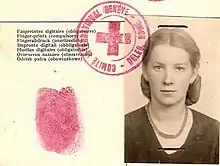 Flüchtlingsausweis des Roten Kreuzes von Ingeborg Sörensen, 20.04.1945