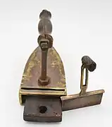 Kasteneisen aus Messing mit Bolzen