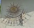 Sonnenuhr an der Südwand