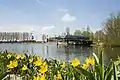 Die weltweit erste Seilbahnstation, die sich im Wasser befindet, auf der Floriade 2022