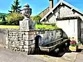 Brunnen, Waschplatz und ehemalige Viehtränke
