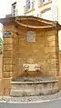 Fontaine de la Mule Noire, rue de la Mule Noire, inscrit 1949