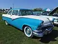 Ford Fairlane Club Sedan (1956)