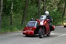 BMW-Gespann mit EML GT 2001 Beiwagen