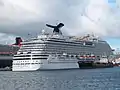 Das Heck der Carnival Breeze
