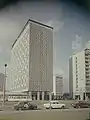 Ansicht des Interhotels Newa (heute Pullman) von der Leningrader Straße aus, nach 1965