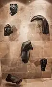 Fragmente einer römischen Kaiserstatue aus Bronze