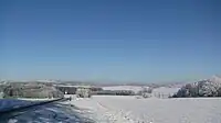 Blick vom Pfarrberg in Richtung Pfarrbusch, dahinter der Kleppischberg