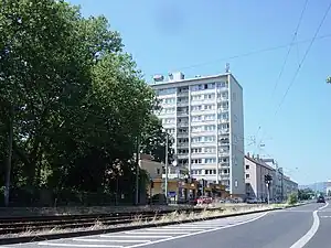 10stöckigen 38&nbsp;m hohes Wohnhochhaus