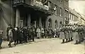 Französische Parade am Hotel Hof von Holland in Diez, 1919