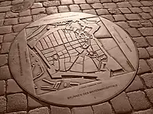 Gedenktafel am Ort des Brunnen des ehemaligen Maternihospitals in der Nähe der Frauenkirche (Dresden)