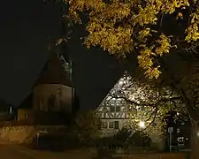 Nikolauskirche und Wirtschaftsgebäude des oberen Schlosses