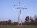 Originalmast im ehemaligen Abschnitt Aschaffenburg–Kelsterbach bei Stockstadt, heute 110&nbsp;kV