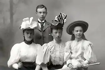 Friedrich Franz IV. im Kreise der Familie