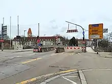PKW-Schleuse von der Neu-Ulmer Seite aus gesehen
