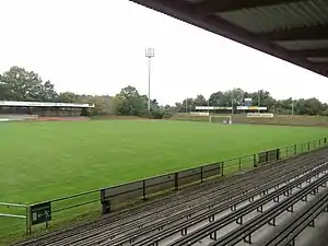 Blick von der Haupttribüne nach rechts (2014)